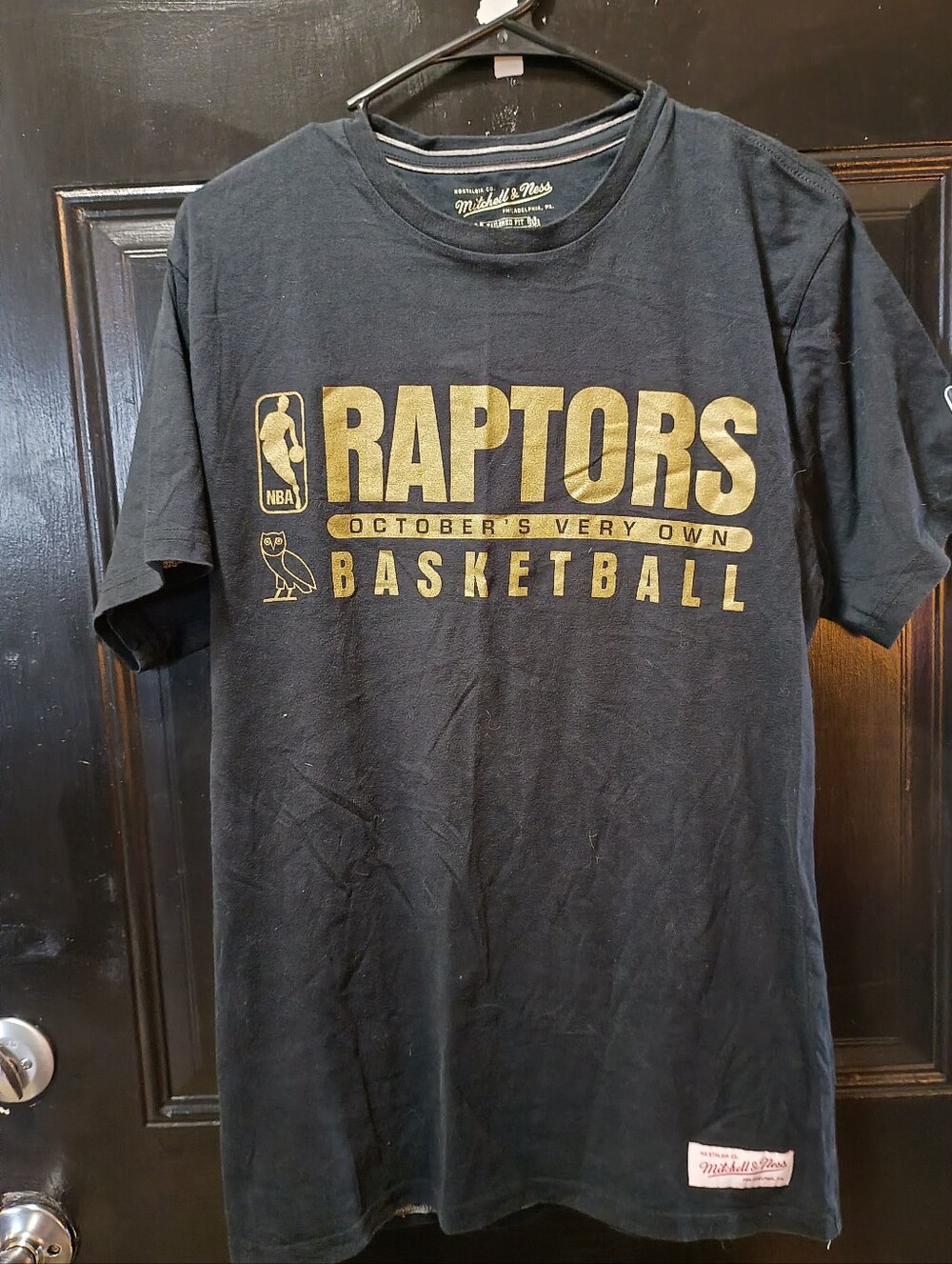 Men's "Mitchell and Ness" T-Shirt
